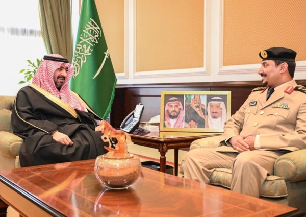 نائب أمير تبوك يستقبل قائد قوة أمن المنشآت بالمنطقة
