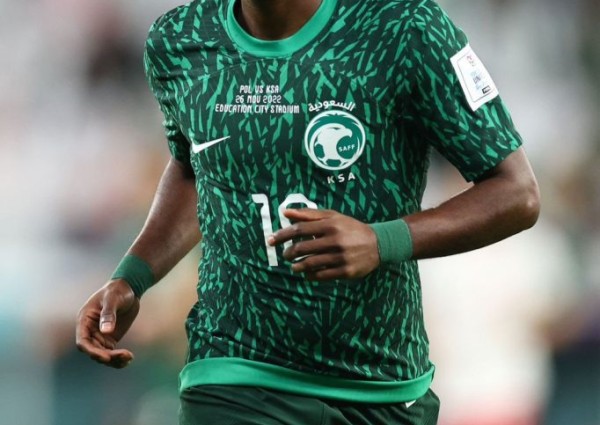 العابد ينضم للقادسية لنهاية الموسم