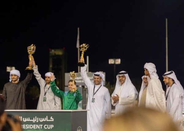 حامد بن زايد يتوج أبطال كأس صاحب السموّ رئيس الدولة