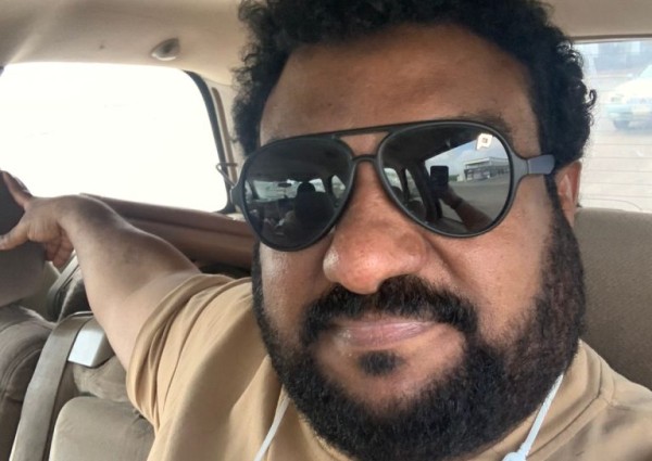 “لحظة صفاء”لوحة فنية بديعة للفنان التشكيلي المبدع الأستاذ محمد وافي