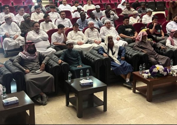 تعليم الطائف يدرب سائقي النقل التعليمي على القيادة الآمنة