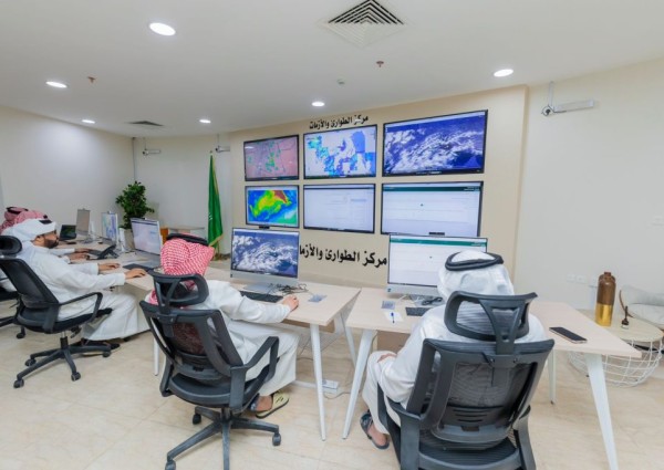 أمانة حفرالباطن تنهي معالجة آثار الحالة المطرية التي بلغت 36 ملم