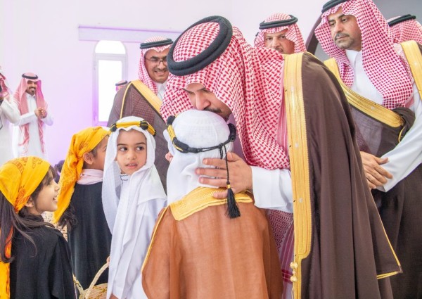 في إطار جولات سموه للاطلاع على منظومة الخدمات العامة .. أمير المدينة المنورة يقوم بزيارة تفقدية إلى محافظة خيبر ومركزي الصلصلة والثمد