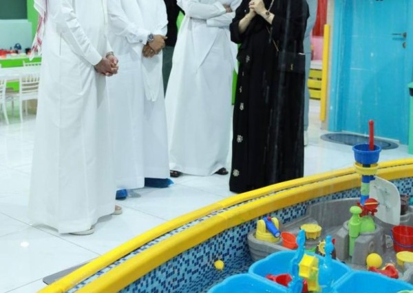 مدير مركز التنمية الاجتماعية بجدة يفتتح مركز خيمة المدينة لضيافة الأطفال في مقر العمل