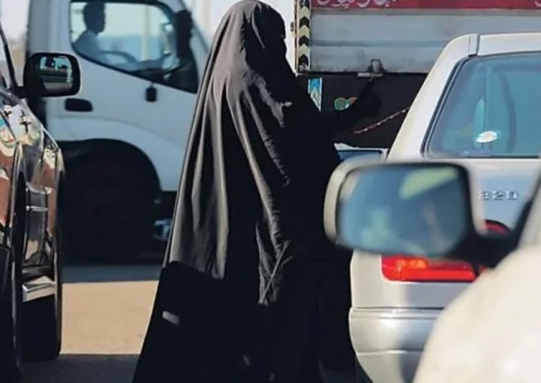 احذر الانخداع بمظاهرهم وركز “وين تروح فلوسك”.. أضرار كثيرة للتسول يجب الانتباه لها