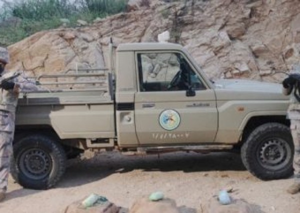 دوريات الأفواج الأمنية بمنطقة جازان تقبض على شخص لترويجه (71) كيلوجرامًا من مادة الحشيش المخدر