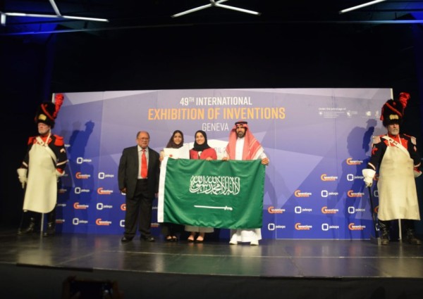 جامعة “المؤسس” تحقق 17 ميدالية وجائزة عالمية بمعرض جنيف الدولي للاختراعات