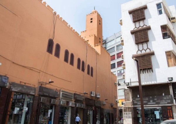 “من خلال بعض ضعاف النفوس” .. الشؤون الإسلامية تكشف عن رصدها لـ”اختلاسات على كهرباء ومياه” عدد من المساجد بجدة