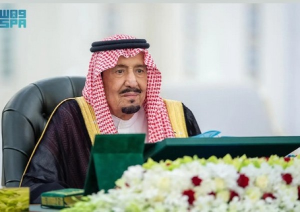 خادم الحرمين الشريفين يرأس جلسة مجلس الوزراء