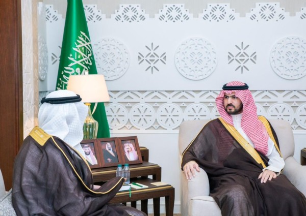 نائب أمير الشرقية يستقبل الرئيس التنفيذي للمؤسسة العامة لجسر الملك فهد