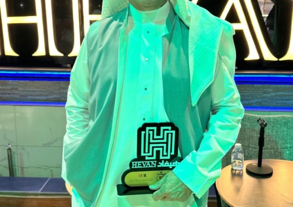 “الأحمري” يقدم فعالية عنوانها “الإعلام والهوية الثقافية”.. بتنظيم الشريك الأدبي