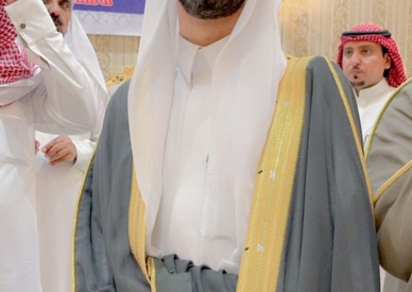 بحضور عدد من المسؤولين وشيوخ وأعيان القبائل من المملكة ودول الخليج.. رجل الأعمال “سعود فضي الخياري” يحتفل بزواج ابنه الدكتور “راكان” بقاعة كبيتال بحائل