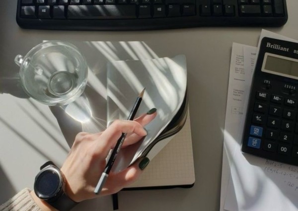 كيفية التعامل مع أصدقاء قد لا تكون نواياهم كما نعتقد؟