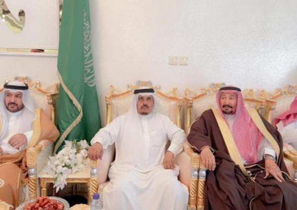 “الشيخ مرحب بن شويلع” يستضيف شيوخ وأعيان بني رشيد ويرفع التهاني لمقام خادم الحرمين الشريفين وولي عهده الأمين