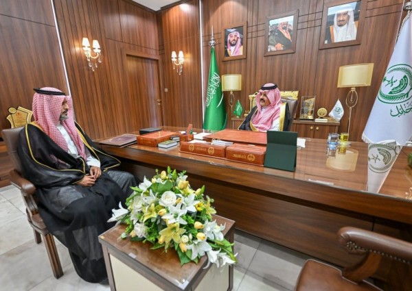 أمير حائل يطلع على مستجدات العمل في فرع وزارة الصحة بالمنطقة