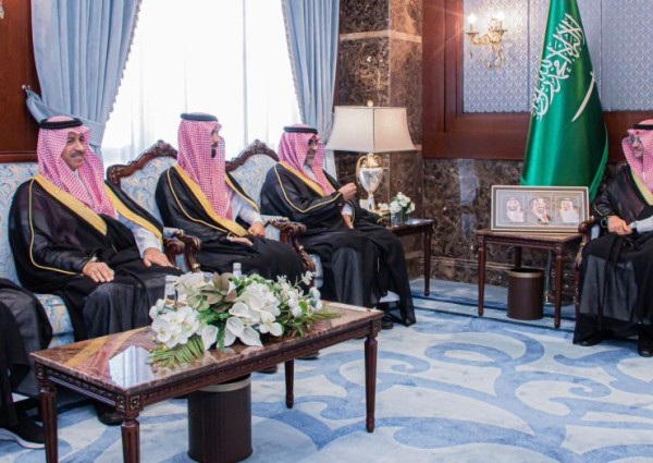 سمو محافظ الأحساء يستقبل مدير عام التدريب التقني والمهني بالمنطقة الشرقية