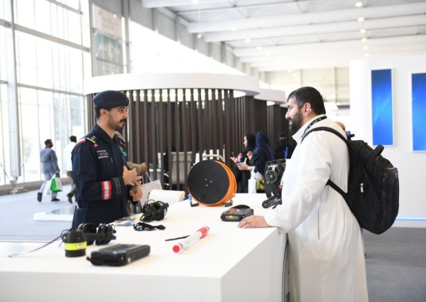 الدفاع المدني يشارك ضمن جناح وزارة الداخلية في المعرض المصاحب لأعمال ملتقى الصحة العالمي 2024