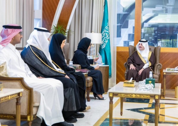 أمير الشرقية يستقبل منسوبي ومنسوبات مجلس “إبصر”