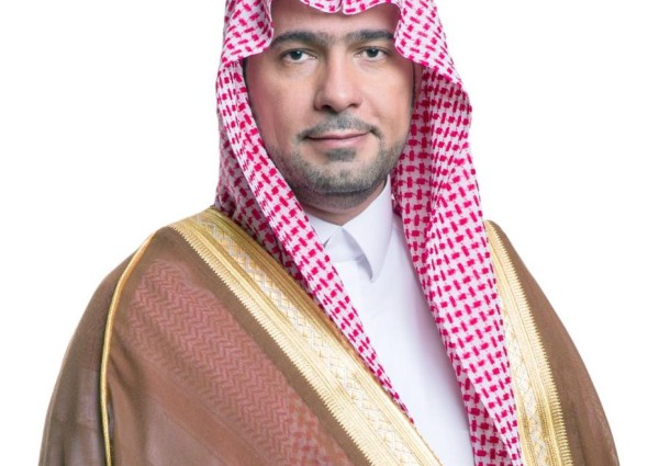 وزير البلديات والإسكان يعتمد ترسية استثمار تطوير البنية التحتية لمدينة صناعية بالدمام