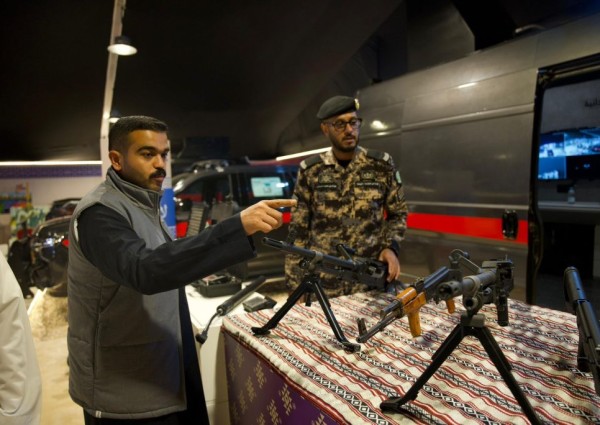 قوات أمن المنشآت تشارك في معرض واحة الأمن بمهرجان الملك عبدالعزيز للإبل