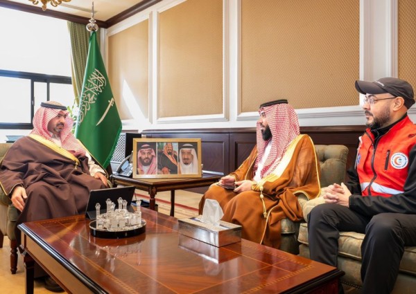 نائب أمير تبوك يثمن حصول فرع هيئة الهلال الأحمر السعودي بالمنطقة على عدد من الاعتمادات الدولية