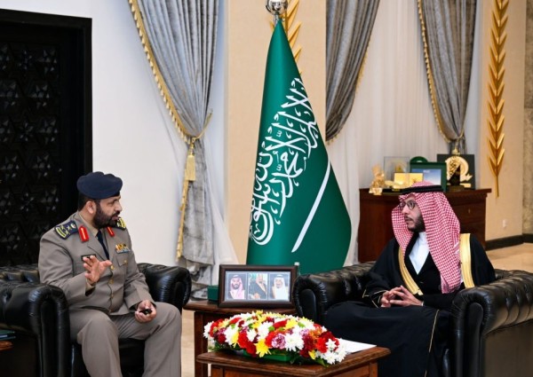 الأمير سعود بن نهار يلتقي مدير إدارة الدفاع المدني بالمحافظة…