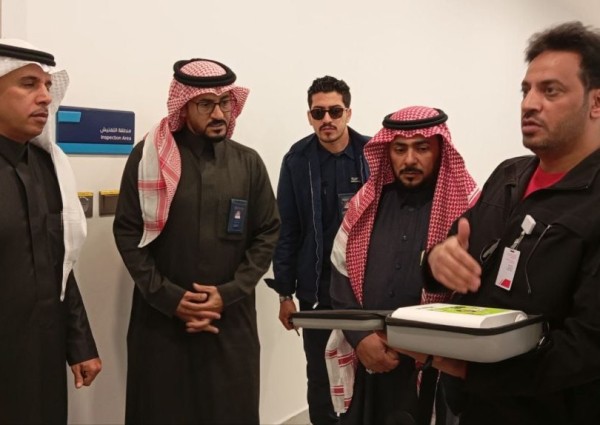 “مدير عام فرع هيئة الهلال الأحمر بالحدود الشمالية يزور منفذ جديدة عرعر لبحث تعزيز ثقافة السلامة الإسعافية”