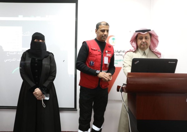 مدير تعليم الجوف يدشن برنامج “المسعف المدرسي”