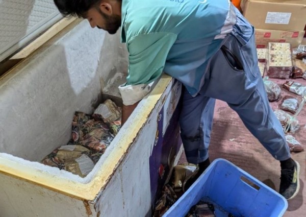 أمانة جدة تضبط أكثر من 25 طنًا من المواد الغذائية المخالفة ومنتهية الصلاحية