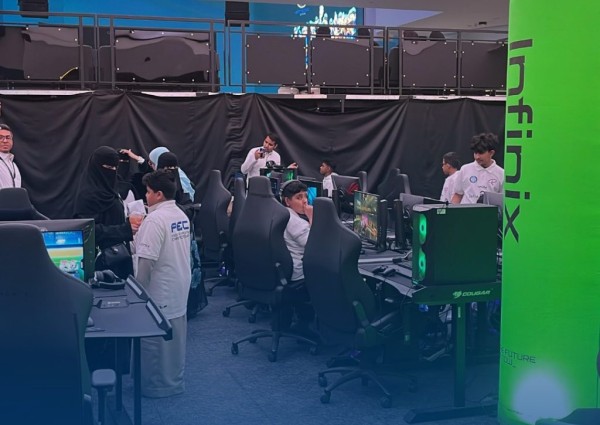 فوز الأبناء “خالد ومشاري” ببطولة كيان الأولى للألعاب الإلكترونية التي نظمتها أكاديمية ومدرسة أسيست بالتعاون مع جمعية كيان