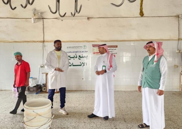 بيئة العرضيات تتفقد أسواق النفع العام والمسالخ بالمحافظة