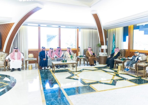 أمير الشرقية يستقبل الفائز بجائزة [ شلفا ) ولي العهد