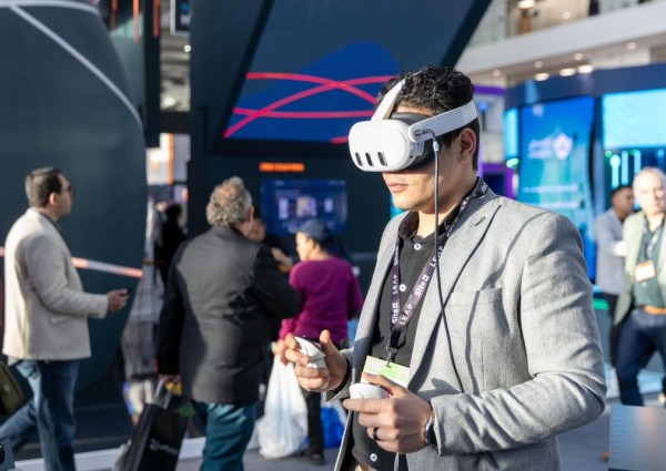 وزارة الداخلية تشارك في مؤتمر ليب التقني 2025 بمنصات رقمية مبتكرة