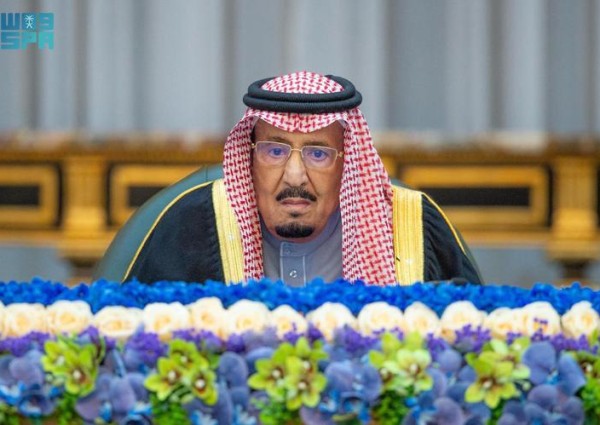 خادم الحرمين الشريفين يرأس جلسة مجلس الوزراء ويثمن دور المملكة في تسوية الأزمات الدولية ويستعرض مشاركات المملكة الدولية