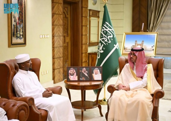 محافظ جدة يستقبل القنصل العام لجمهورية تشاد ويبحثان المواضيع ذات الاهتمام المشترك