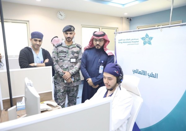 “مستشفى الملك عبدالعزيز يدشن أول خدمة لعيادات الطب الاتصالي لنزلاء السجون في المنطقة الغربية… نقلة نوعية في الرعاية الصحية عن بُعد”