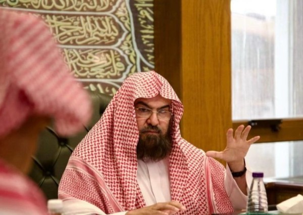 السديس يصدر تعميمًا لتعزيز حوكمة الأداء وربط المنسوبين بالوكالات المتخصصة في الحرمين الشريفين