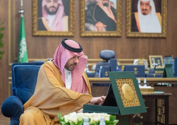 أمير الحدود الشمالية يُدشّن مشروع “معاذ” لتعزيز السلامة الإسعافية في بيئات العمل