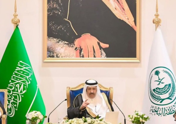 أمير الباحة يدعو لتكثيف التوعية حول غلاء المهور ويؤكد أهمية التيسير لدعم استقرار الأسرة