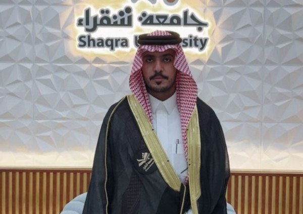 “علي القنور” يحصل على درجة البكالوريوس في القانون من جامعة شقراء