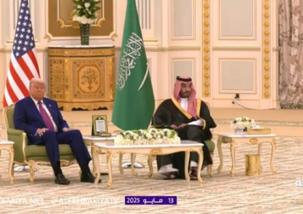 ولي العهد والرئيس الأميركي يشهدان توقيع اتفاقيات في مجالات الطاقة والدفاع