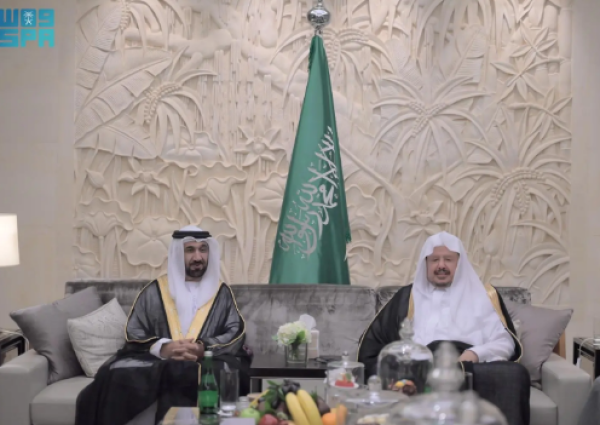 رئيس الشورى يلتقي رئيس البرلمان العربي في جاكرتا ويبحثان تعزيز العمل البرلماني المشترك