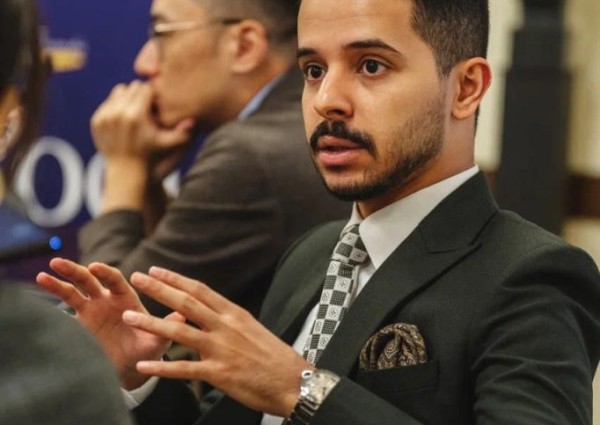 الطالب السعودي عبدالمحسن العنزي يحصد بكالوريوس الطب من موسكو.. ويُكرَّم دوليًا في التشريح ونموذج الأمم المتحدة