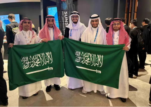 طلاب وطالبات المملكة يحصدون 7 جوائز دولية في أولمبيادَي الرياضيات والمعلوماتية 2025
