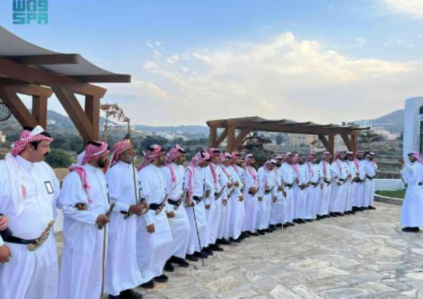 القزوعي.. رقصة عسير التي تجسد الأصالة والحماسة في الفلكلور السعودي