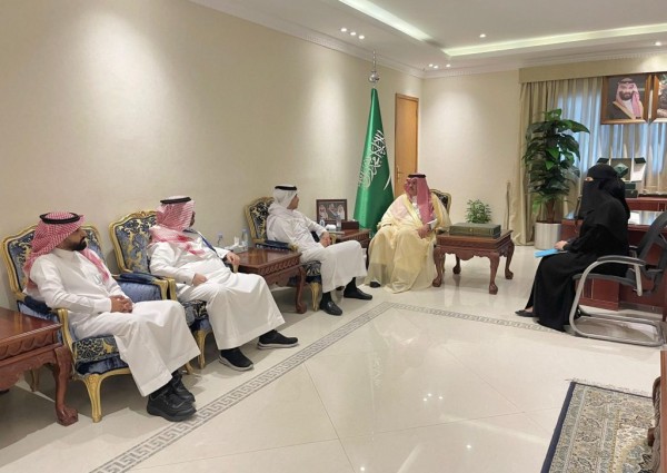 محافظ الجبيل يبحث مع مدير إحصاء الشرقية سبل تطوير العمل الإحصائي ودعم اعتماد «مدينة الجبيل الصحية»