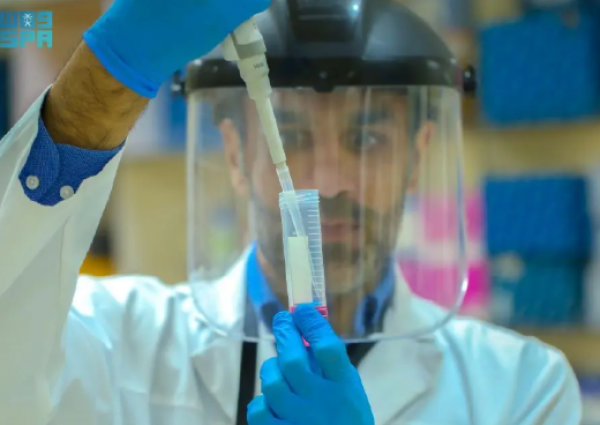 بالفيديو.. “التخصصي” بالرياض ينجح في علاج أول مريضة بسرطان الدم بالخلايا التائية المُعدلة محليًا