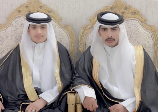 في ليلة من ليالي الفرح.. رجل الأعمال “عبدالرحمن العويمري ” يحتفل بزفاف نجله “مشعل ” في قاعة الفلاح بمحافظة الحائط