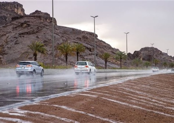 أمطار رعدية وزخات برد تضرب 7 مناطق
