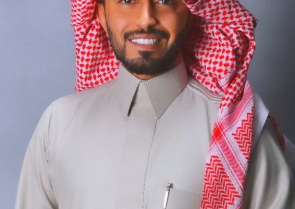 نواف الجمعان.. كفاءة وطنية جديدة تقود الحفلات الغنائية في الشرقية